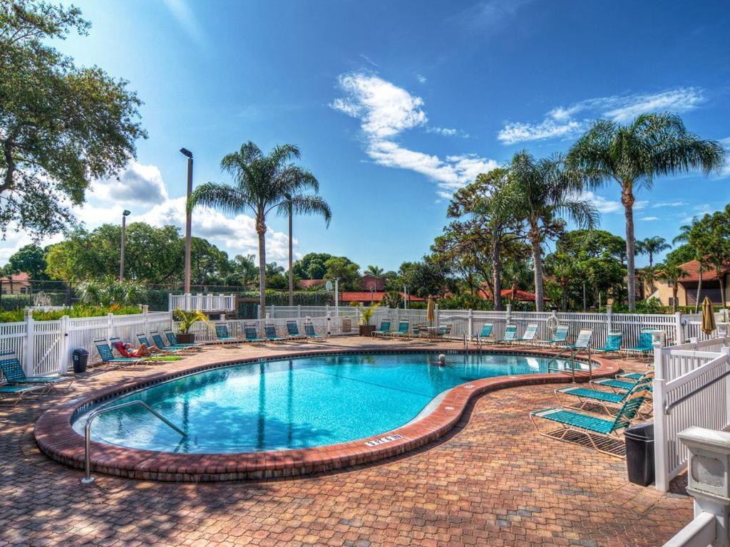 4330 Shorewalk Lakeview Close To Img And Bradenton